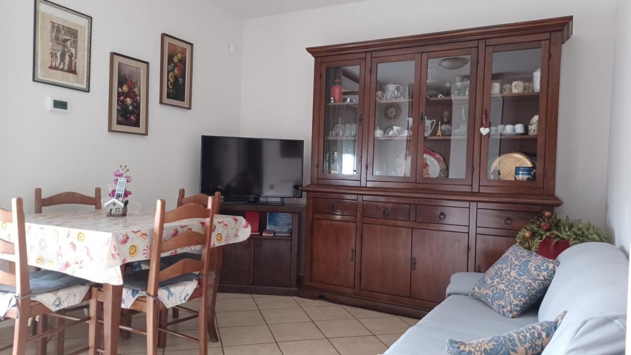 Appartamento A Prato "Gesi" Holiday House Exterior foto